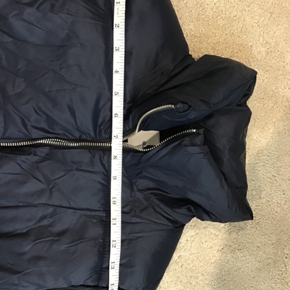 Old Navy puffer jacket - Picture 4 of 8